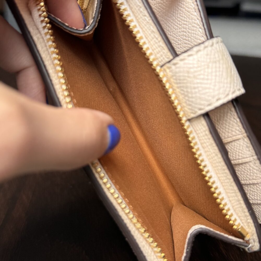 Coach Cream Compact Wallet - Picture 5 of 5